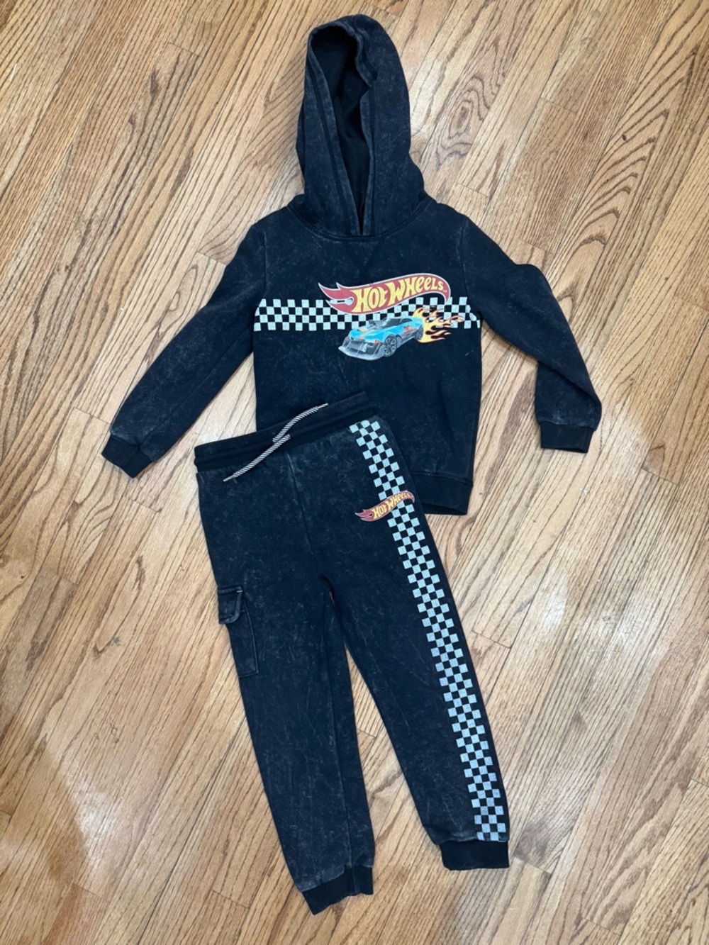 Hot Wheels Black Hooded Sweatshirt & Joggers Set 5T